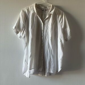 Madewell White linen shirt with a relaxed fit #linenlove